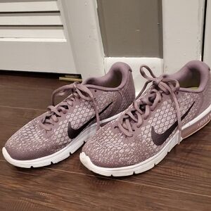 Nike Women's Dusty Purple Athletic Shoes